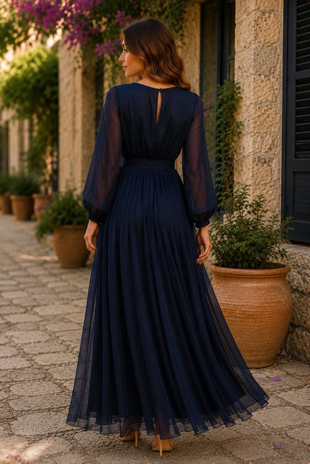 Women's Vintage Neckline Belted Chiffon Evening Dress