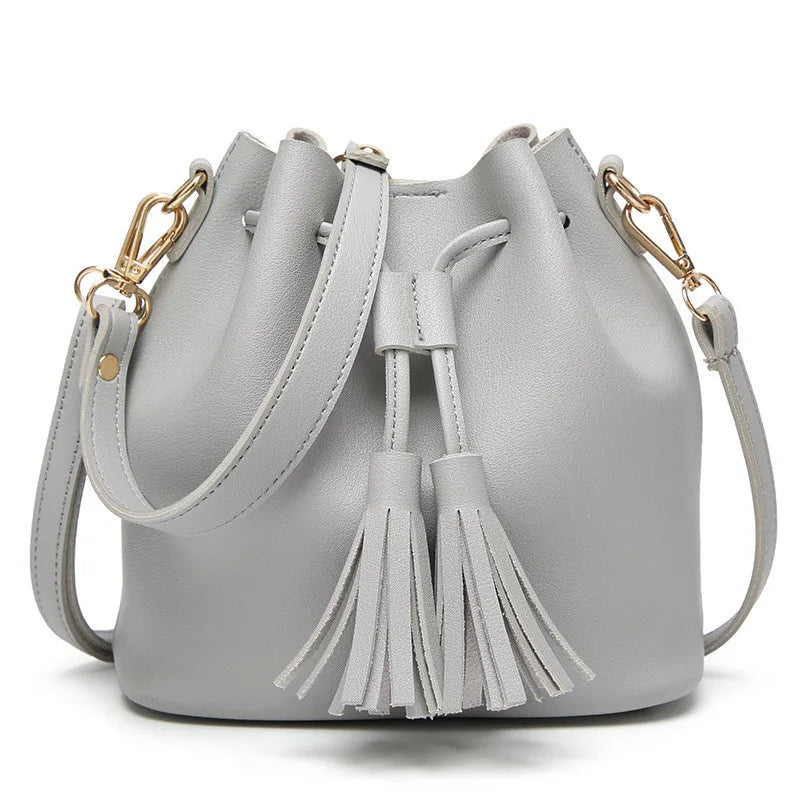 Sac seau à bandoulière en simili cuir souple
