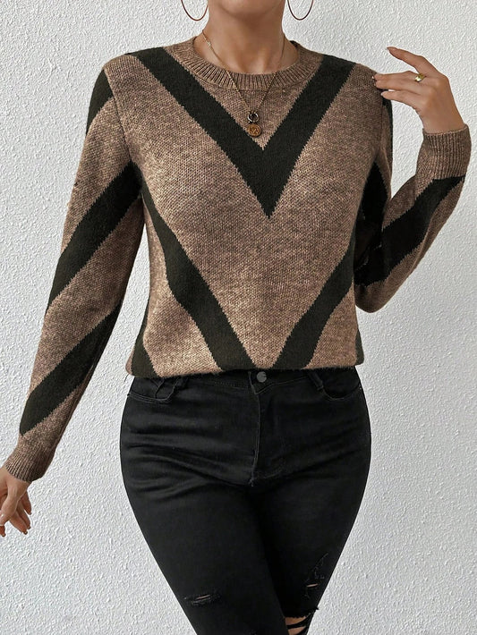 Women's Chevron Pattern Crew Neck Sweater