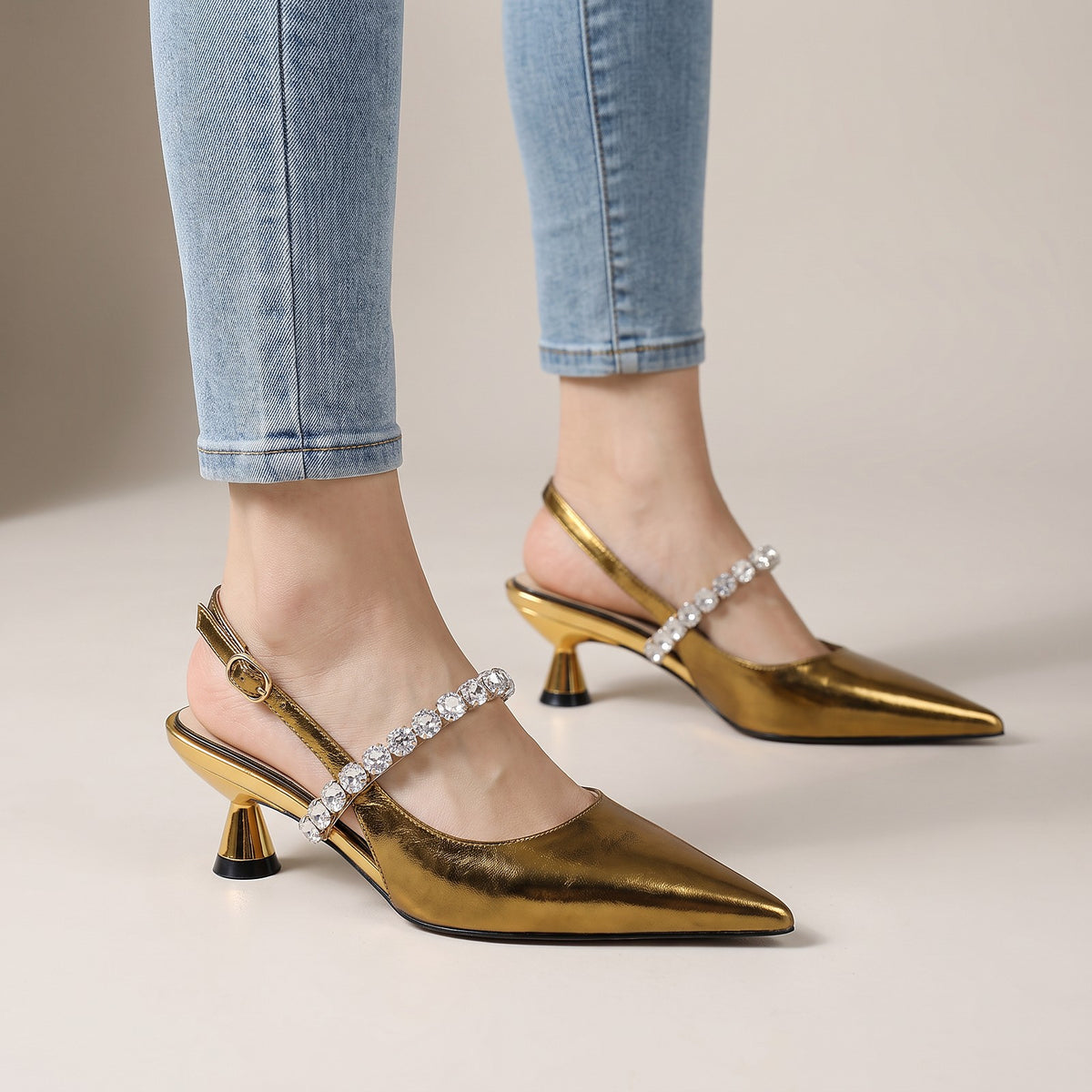 Women's Pointed Toe Crystal Slingback Pumps