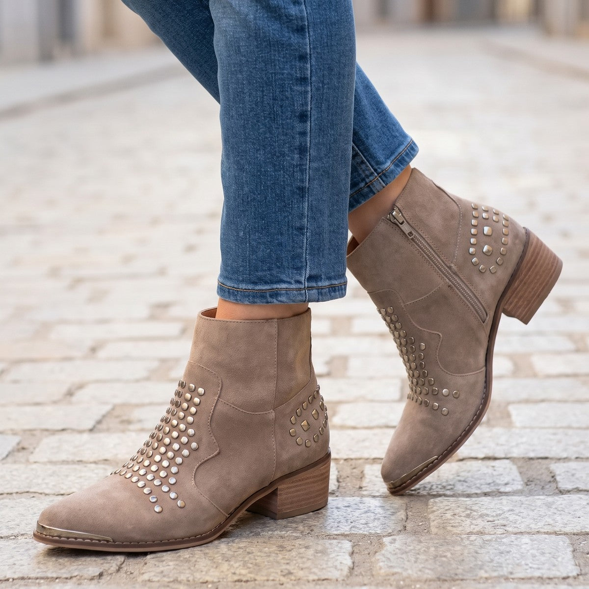 Women's Pointed Toe Faux Suede Booties