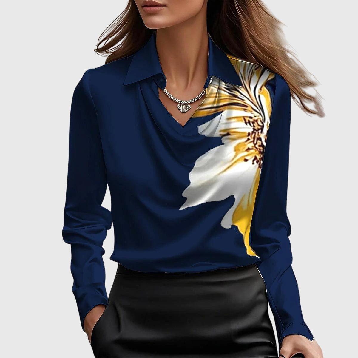 Nora™ – Blouse satinée élégante