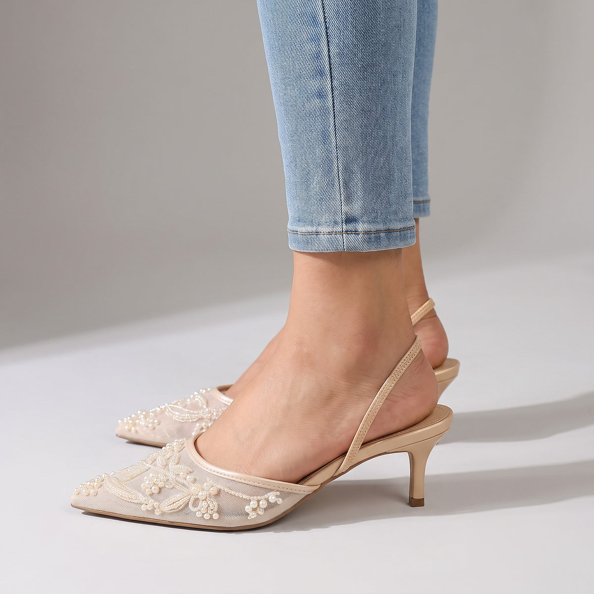 Women's Pointed Toe Kitten Heel Slingbacks