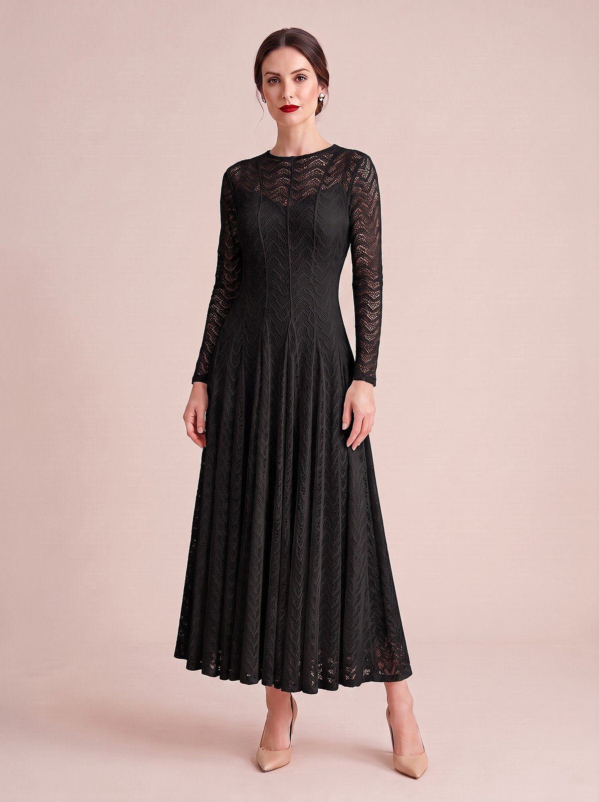 Women's Vintage Neckline Lace Evening Maxi Dress