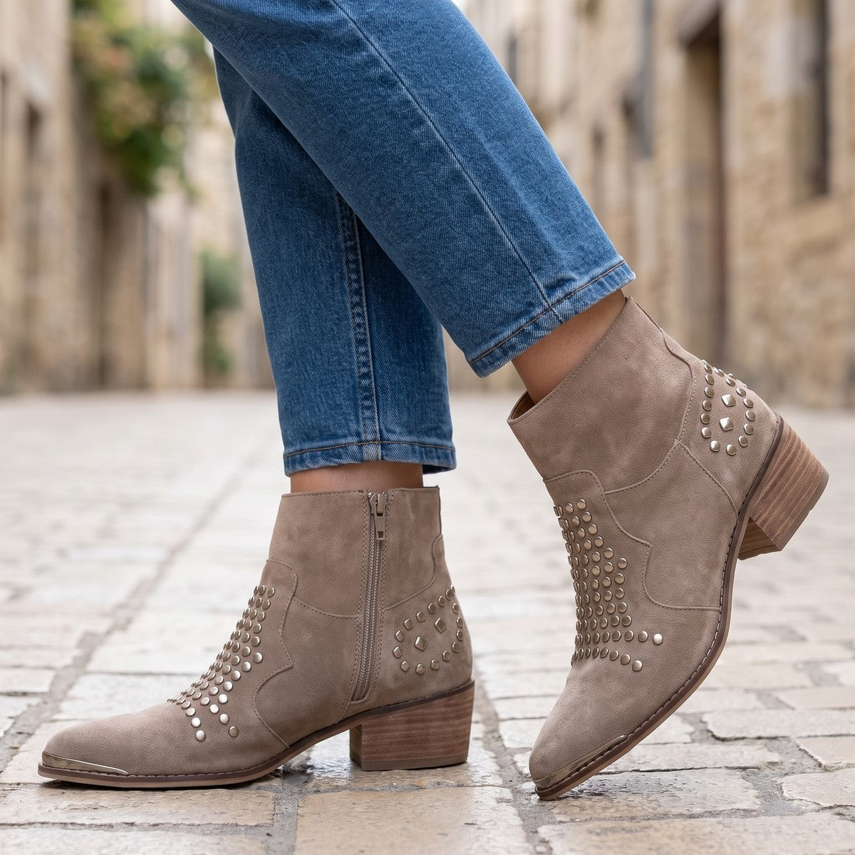 Women's Pointed Toe Faux Suede Booties