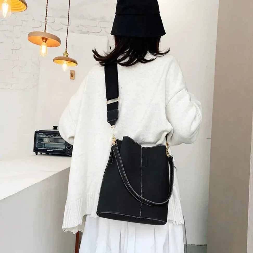 Sac bandoulière femme en simili daim