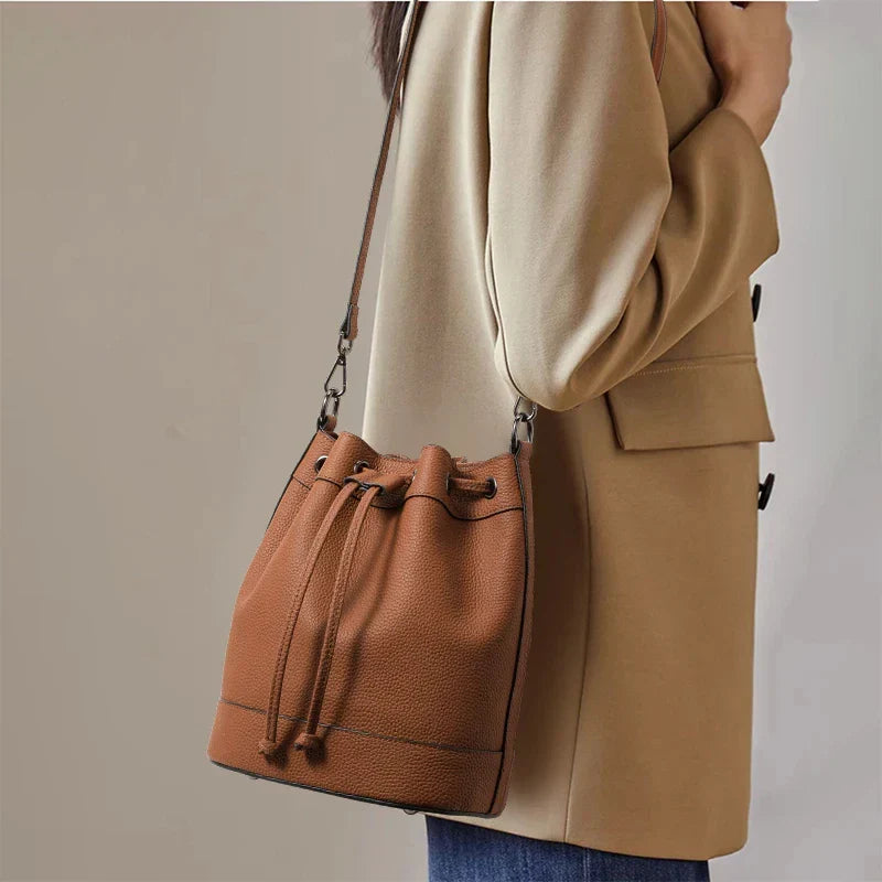 Sac seau en cuir authentique