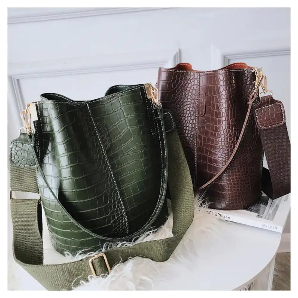 Sac seau en simili cuir